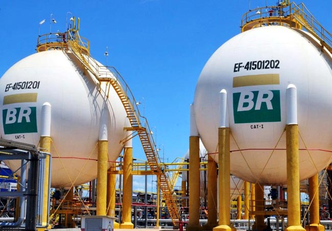 Petrobras e empresa francesa assinam acordo de US$ 2,2 bilhões