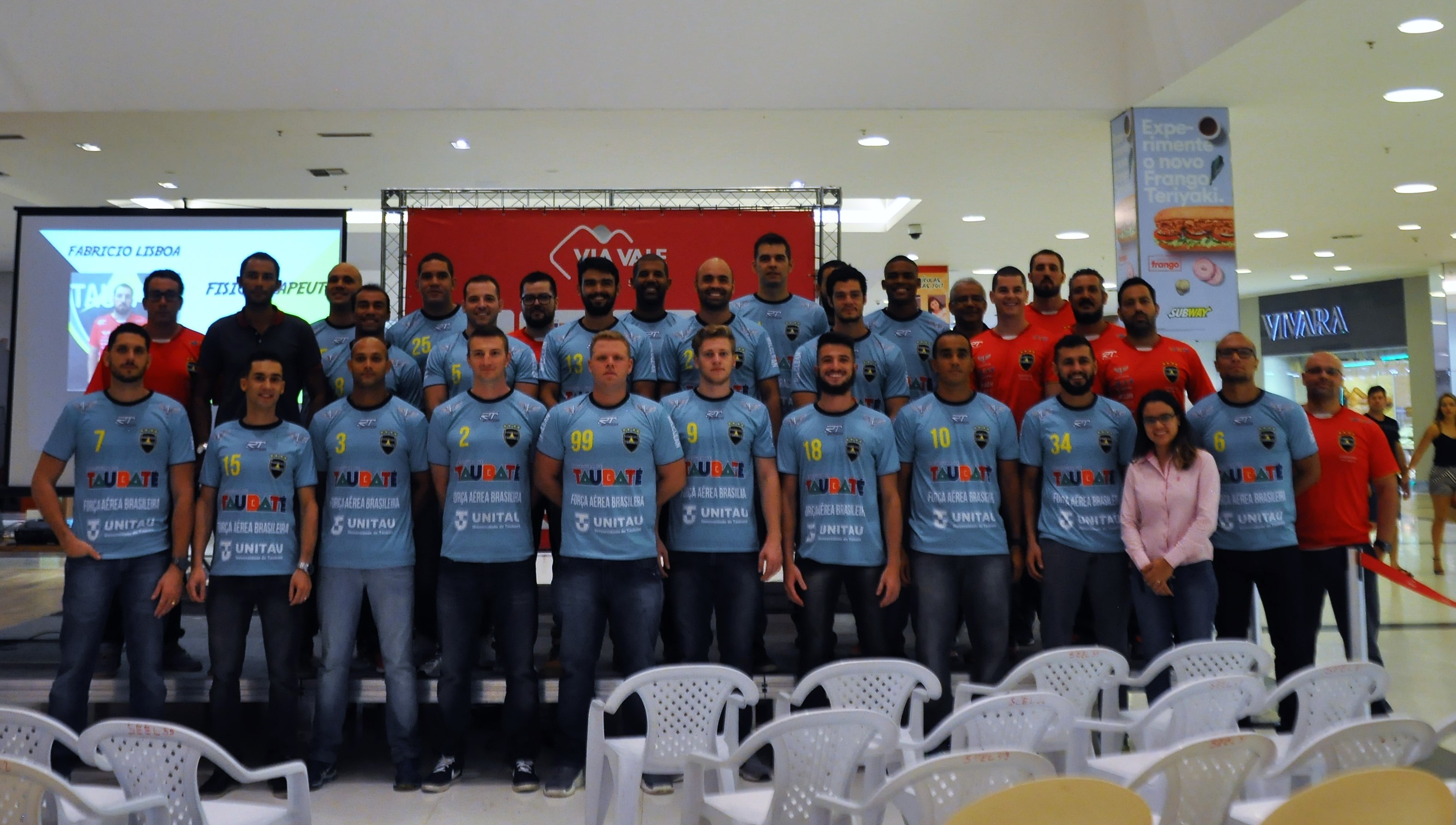 Elenco do Handebol Taubaté é apresentado no Via Vale