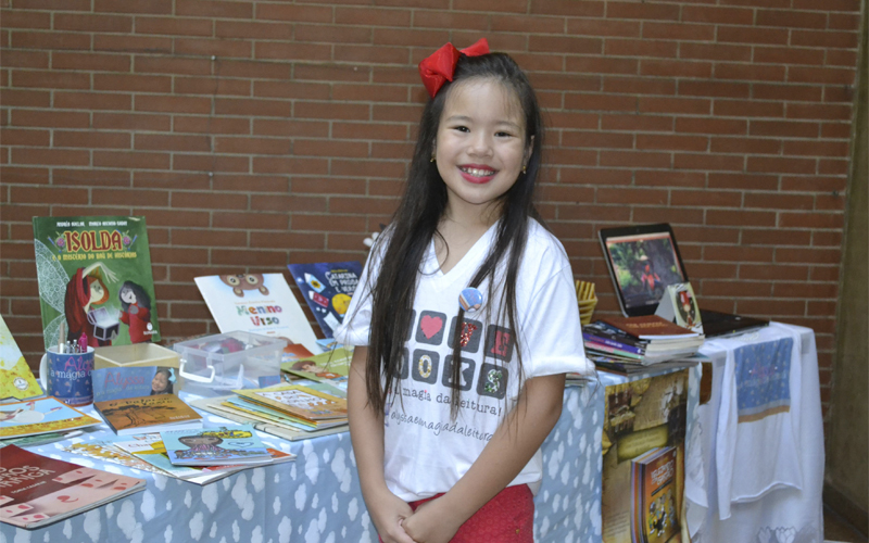 Projeto Alyssa e a Magia da Leitura visita escola municipal de Taubaté