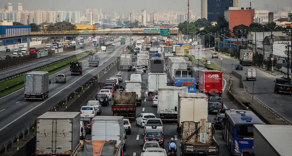 Polícia Rodoviária monta operação especial contra bloqueio da Dutra