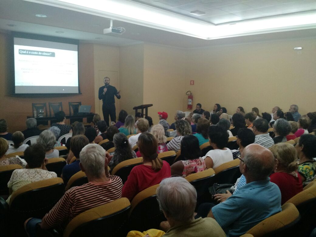 Irmandade de Taubaté promove palestra sobre alternativa na cura do câncer