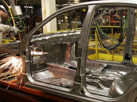 GM suspenderá contratos de 1,5 mil empregados em junho