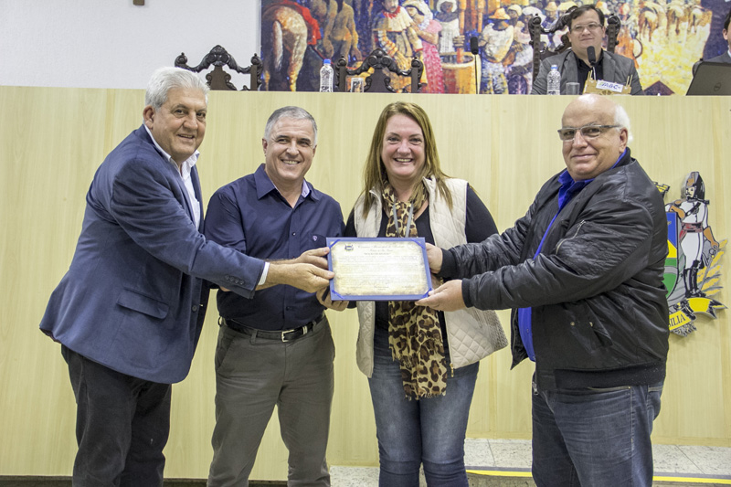 Apae recebe homenagem na Câmara