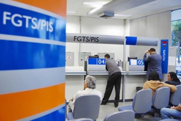 Senado aprova liberação de saques de contas inativas do FGTS sem carência