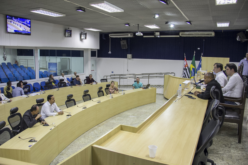 Câmara de Taubaté aprova revisão para funcionalismo municipal