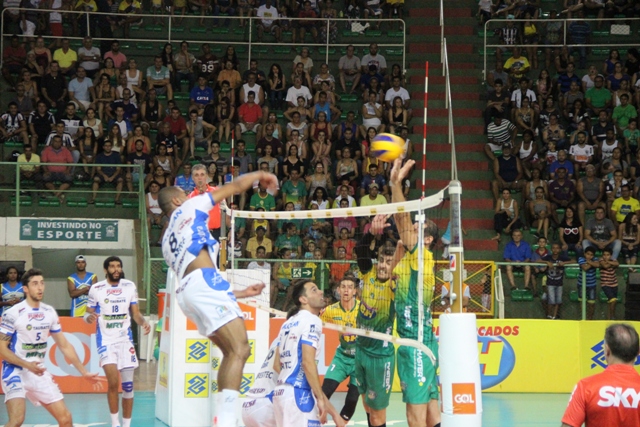 Taubaté Vôlei anuncia troca de comando e chegada de astro sérvio