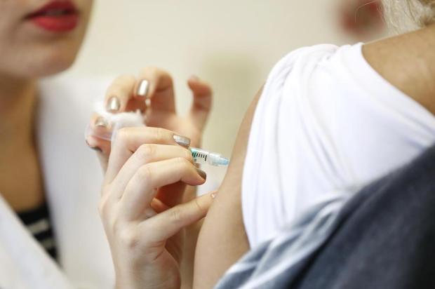 Vacina contra a gripe será estendida a população, a partir desta segunda