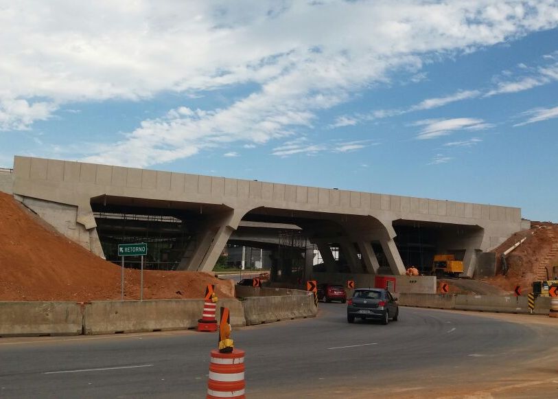 Obras na Dutra alteram tráfego neste final de semana