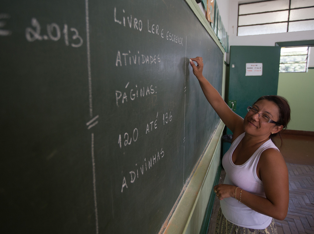 Mais de 7 mil professores aprovados em concurso são convocados em SP