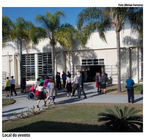 “Não Desista!” é o tema do congresso de 2017 das Testemunhas de Jeová