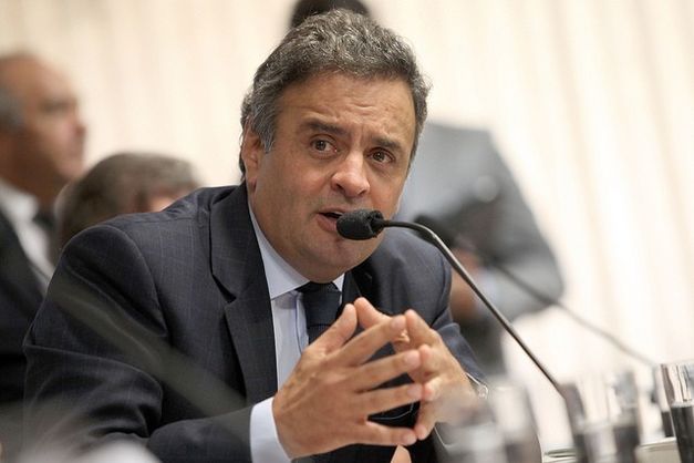 Nome de Aécio Neves é retirado do painel de votações do Senado
