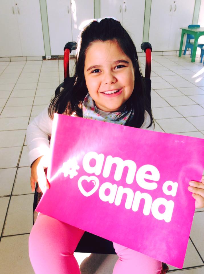 Músicos se mobilizam pelo tratamento médico da menina Anna Lívia