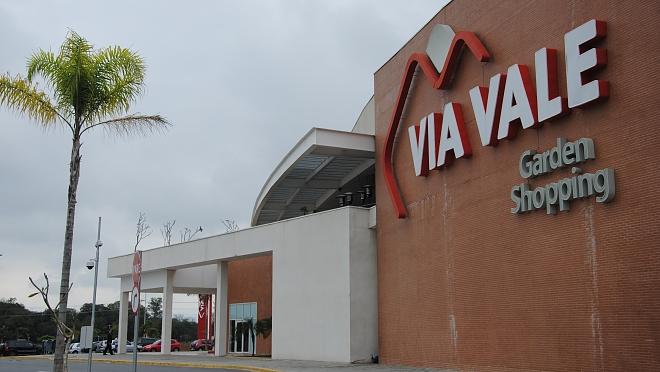 Clube da Música é atração hoje, no Via Vale