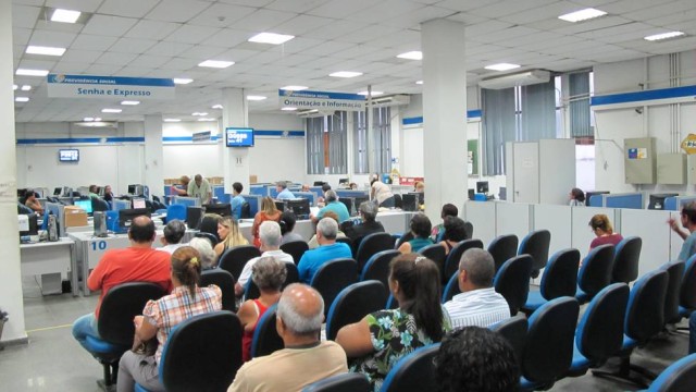 INSS chama um milhão de aposentados para pente-fino a partir de hoje