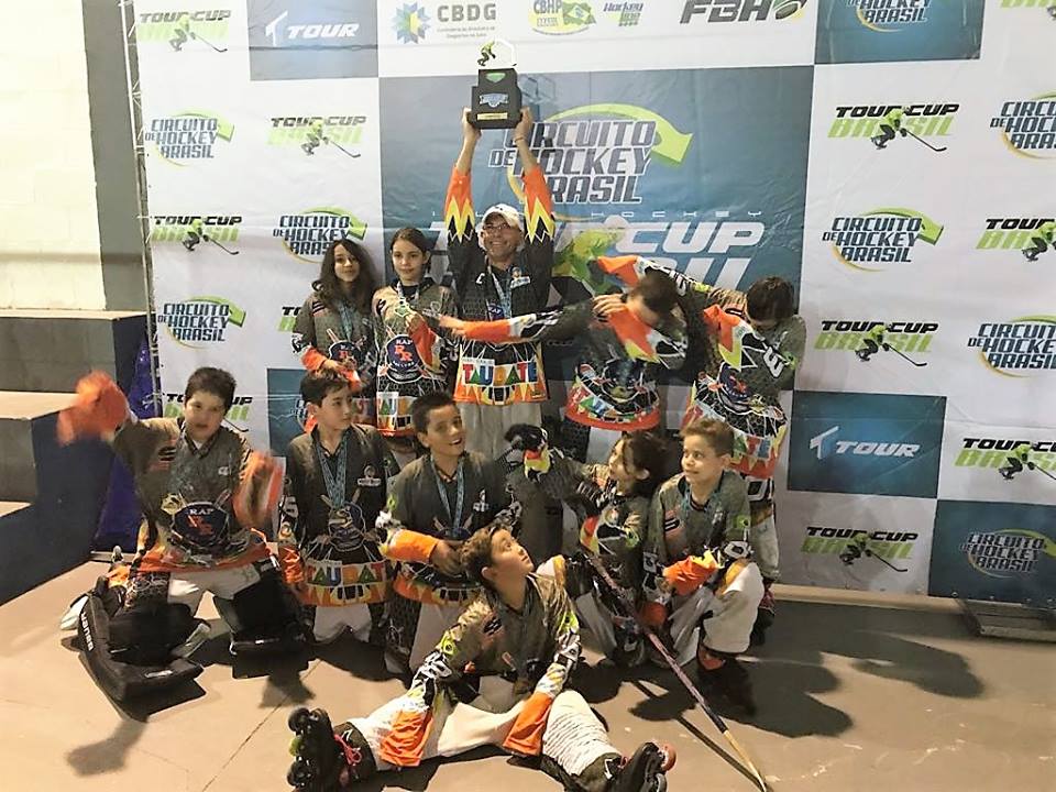 Prefeitura de Taubaté oferece aulas de hockey