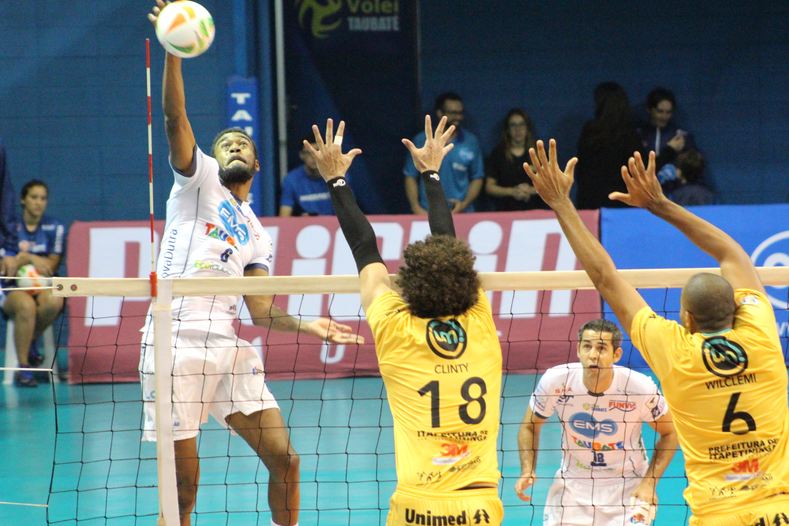 Via Vale é ponto de troca para os ingressos do Campeonato Paulista de Vôlei