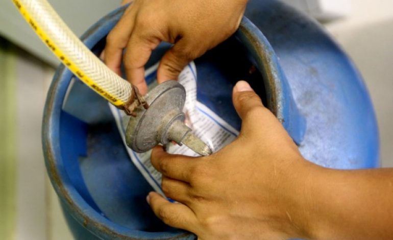 Botijão de gás fica mais caro