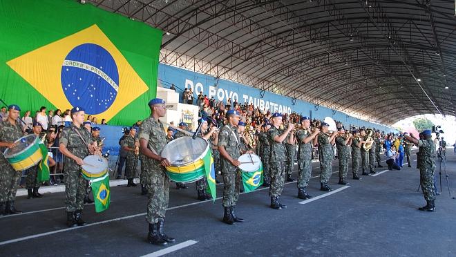Público deve se preparar para clima seco em desfile da Independência
