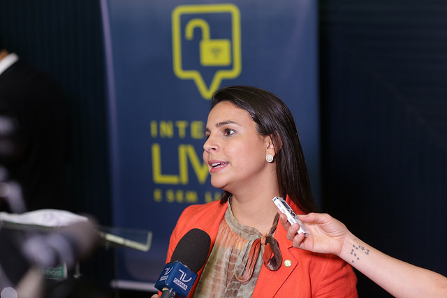 Validade de produtos em promoção deverá estar visível