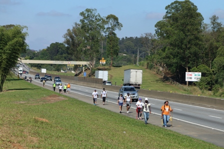 NovaDutra contabiliza mais de 400 romeiros a pé em direção à Aparecida durante o mês de setembro