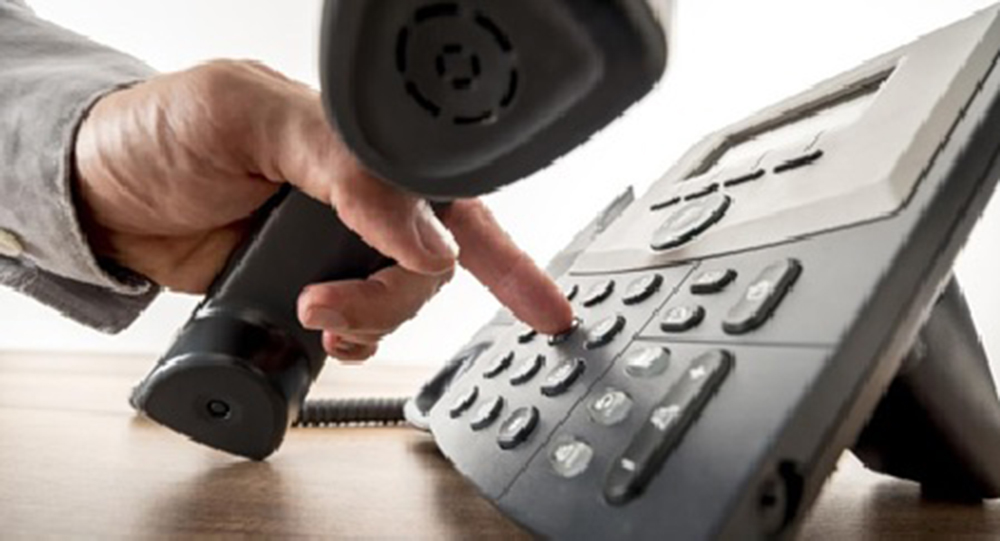 Trabalhadores já começam a se aposentar por telefone