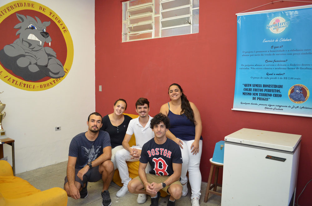 “Sorveteria da Odonto” exercita prática da cidadania