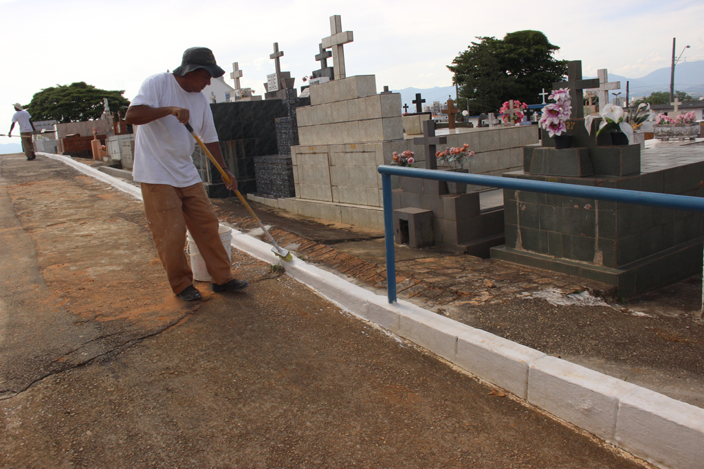 Cemitério Municipal espera receber mais de 20.000 pessoas