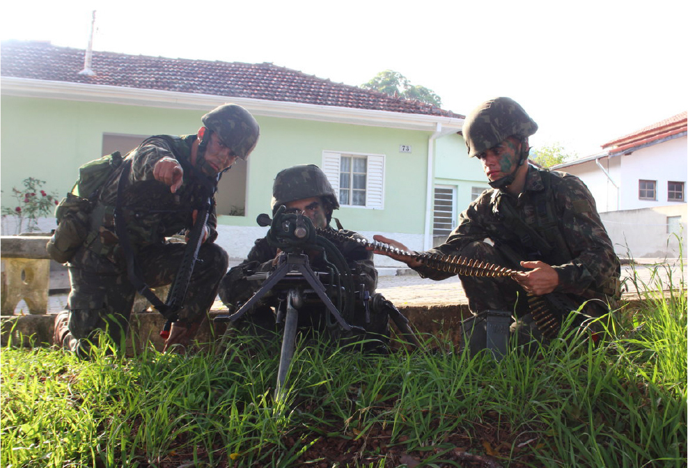 Exército Brasileiro realiza exercício de adestramento em Taubaté e região