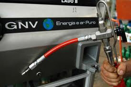 Comgás inaugura instaladora de gás natural veicular