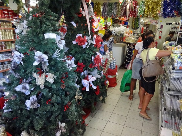 Linhas de ônibus ganham horários especiais para  as compras de Natal