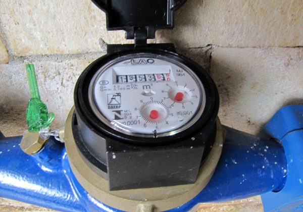 Sabesp realiza cobranças indevidas e onera cerca de 6mi de clientes durante crise hídrica