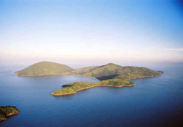 Alunos participam de estágio voluntário na Ilha Anchieta