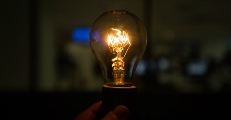 Conta de luz em março não terá taxa extra