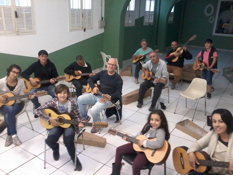 Taubaté tem edição do Café com Viola na Estação do Conhecimento