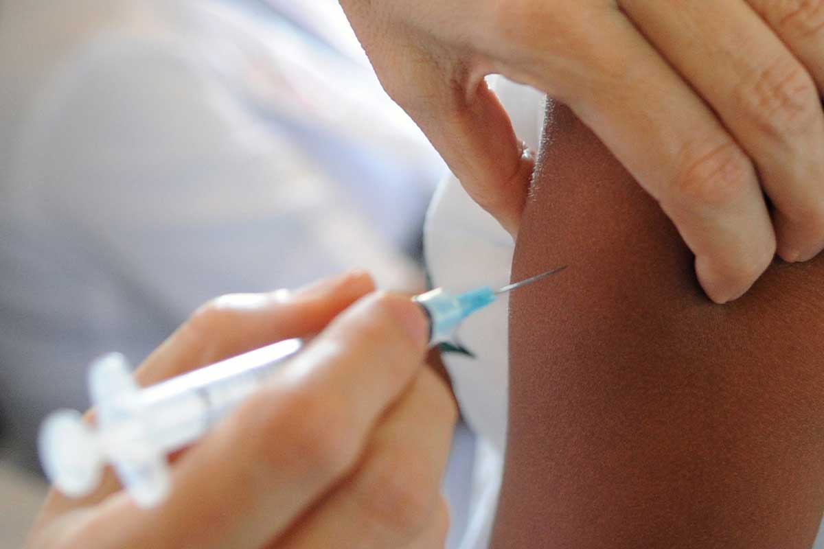 Volks Taubaté vacina mais de 2000 pessoas contra a Febre Amarela