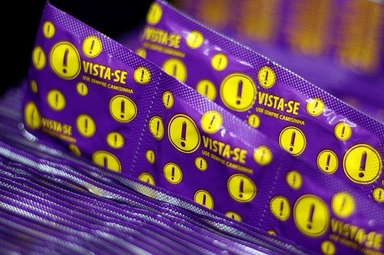 Alerta aos foliões para o uso da camisinha no Carnaval