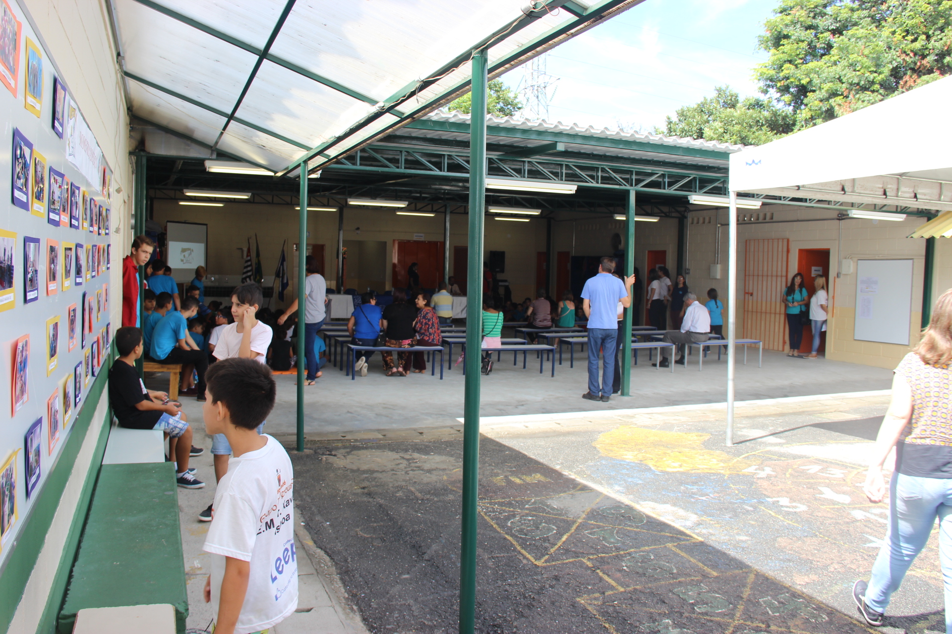 Prefeitura reforma unidade de ensino integral no Jardim Ana Emília