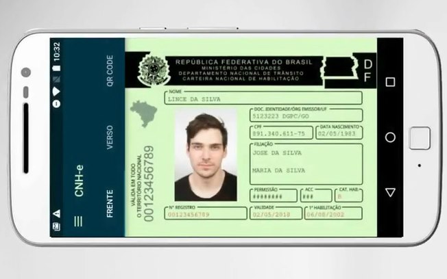 São Paulo lança versão de carteira de habilitação para celular