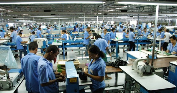 Setor de serviços é o responsável pelo maior número de contratações formais em fevereiro