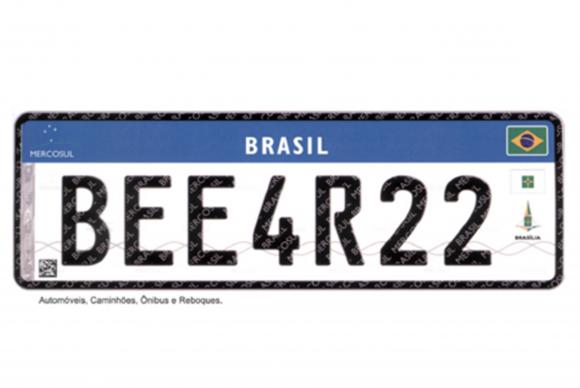 Novo modelo de placas de veículos começa a valer em 1º de setembro