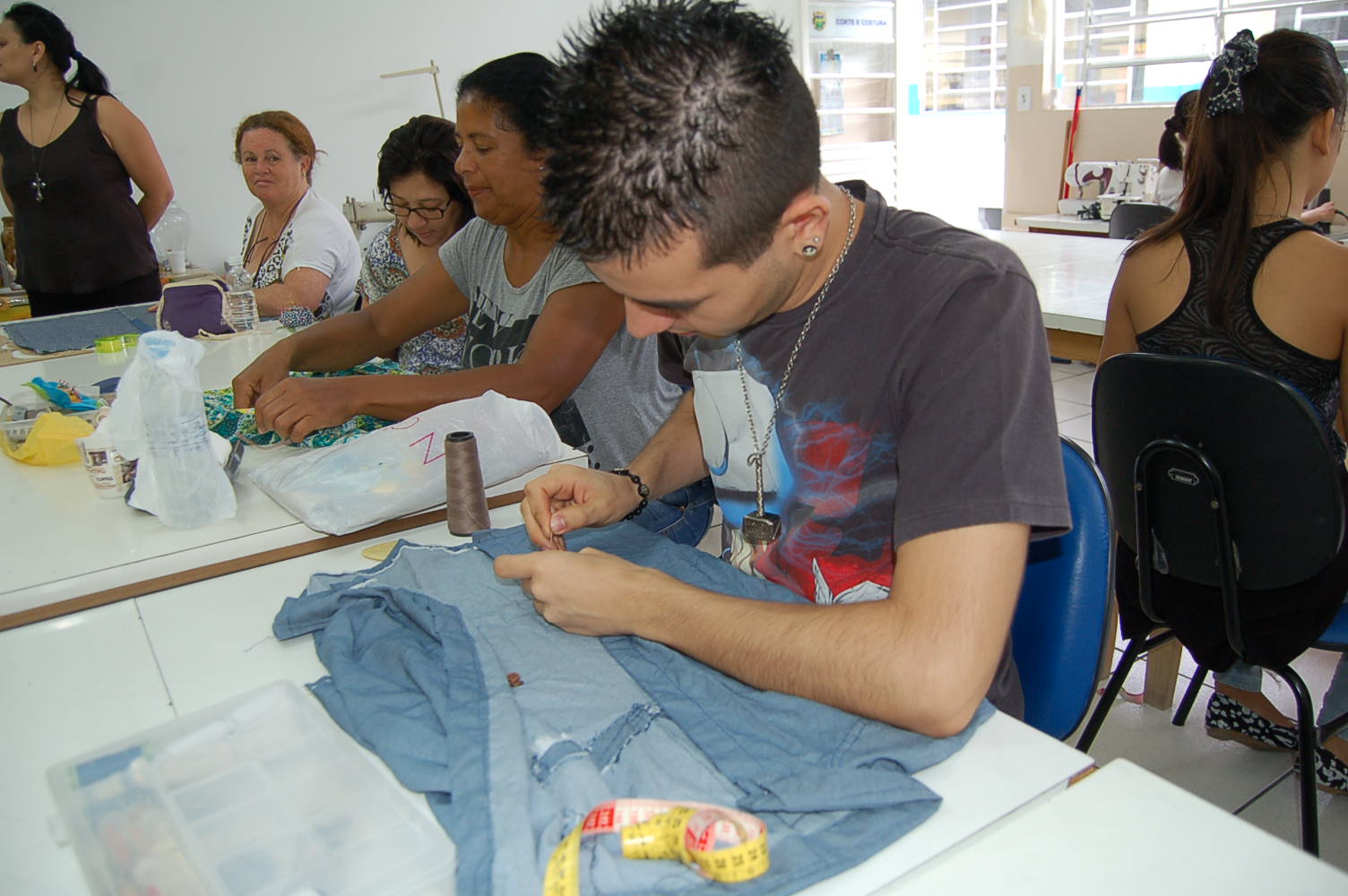 Escolas do Trabalho oferecem 422 vagas em abril