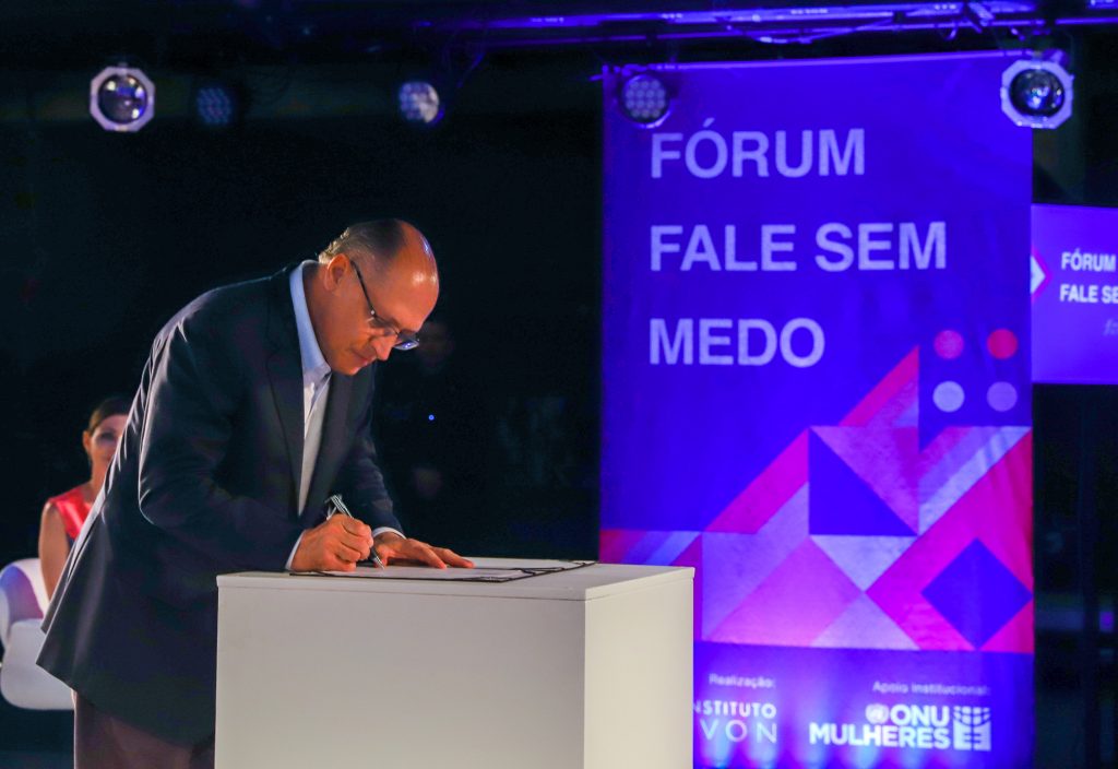 No Dia Internacional da Mulher, Alckmin lança campanha e canais de denúncia contra assédio sexual no ambiente de trabalho