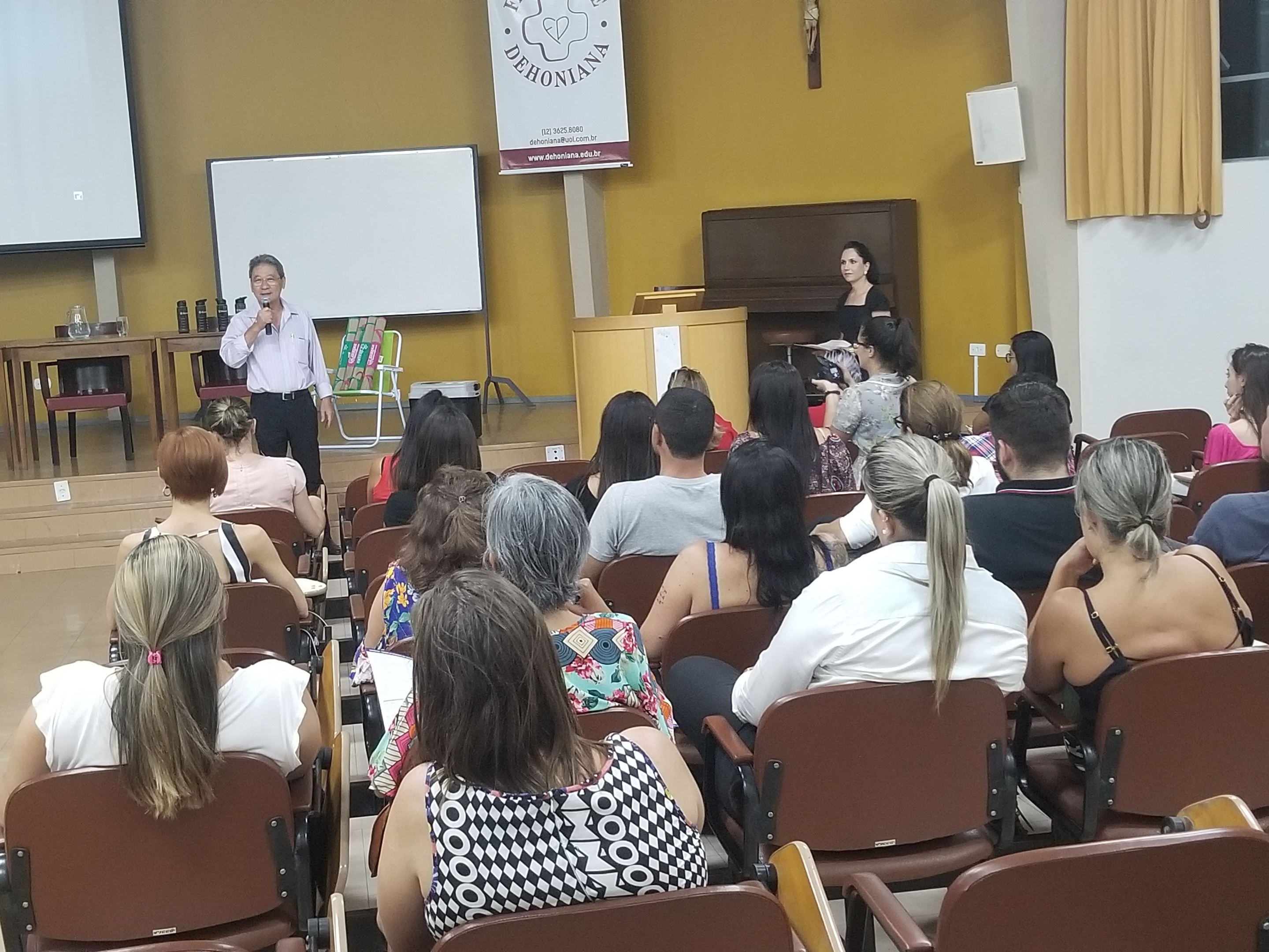 Acit realiza entrega da doações de alimentos à Casa São Francisco de Idosos de Taubaté