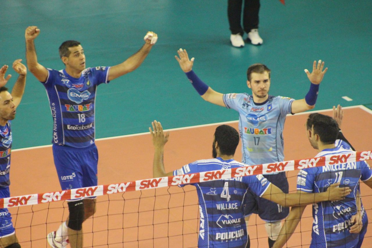Vôlei Taubaté enfrenta o  Minas Tênis Clube pelas quartas de final