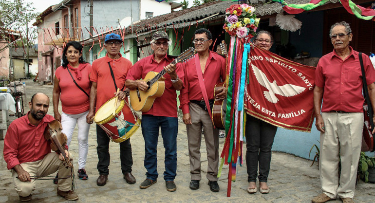 Peregrinação da Folia do Divino de Ubatuba começa no sábado, 7