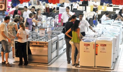 Desaceleração do varejo nacional é inesperada, mas não altera perspectiva  de recuperação, diz ACSP