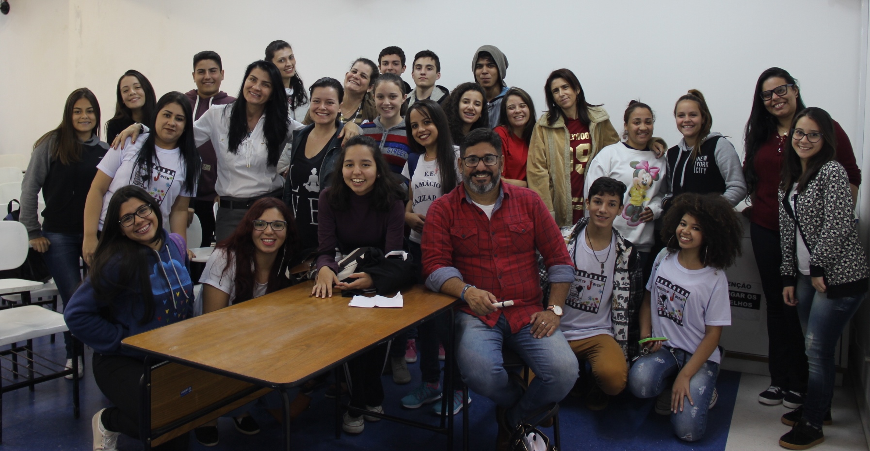 Adolescentes beneficiários do Programa Bolsa Família criam vídeo educativo