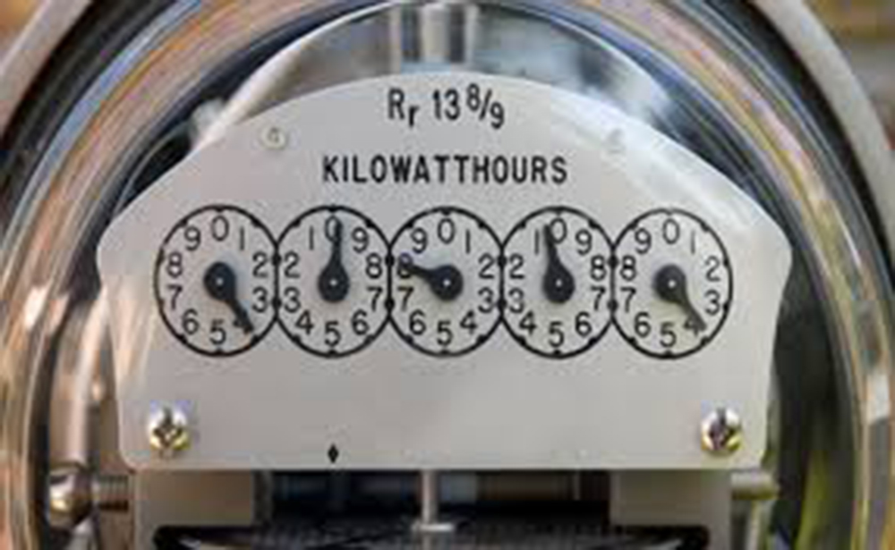 Em um ano conta de luz pode subir 25,7%