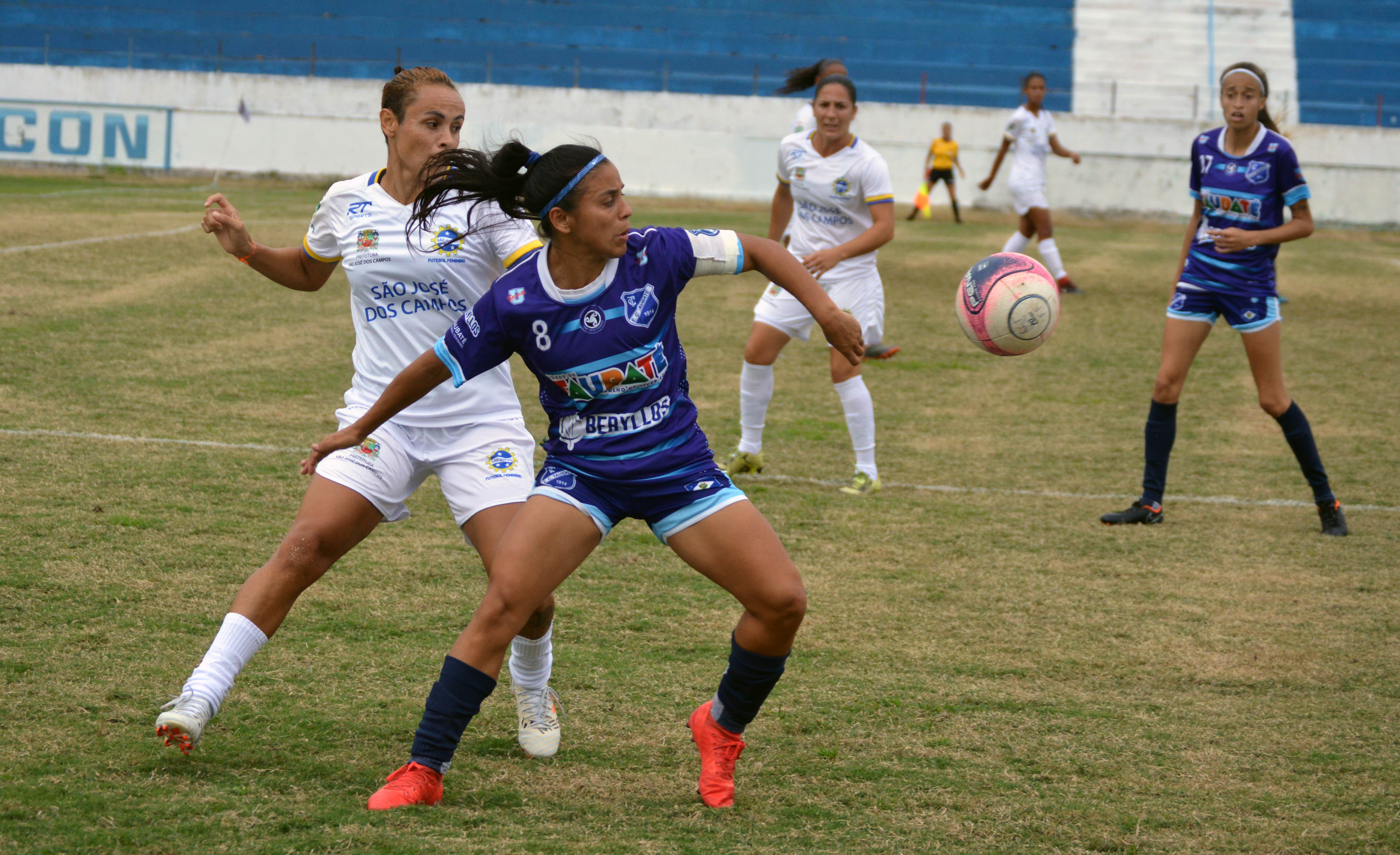 Meninas do futebol Taubaté somam pontos em clássico  do Vale
