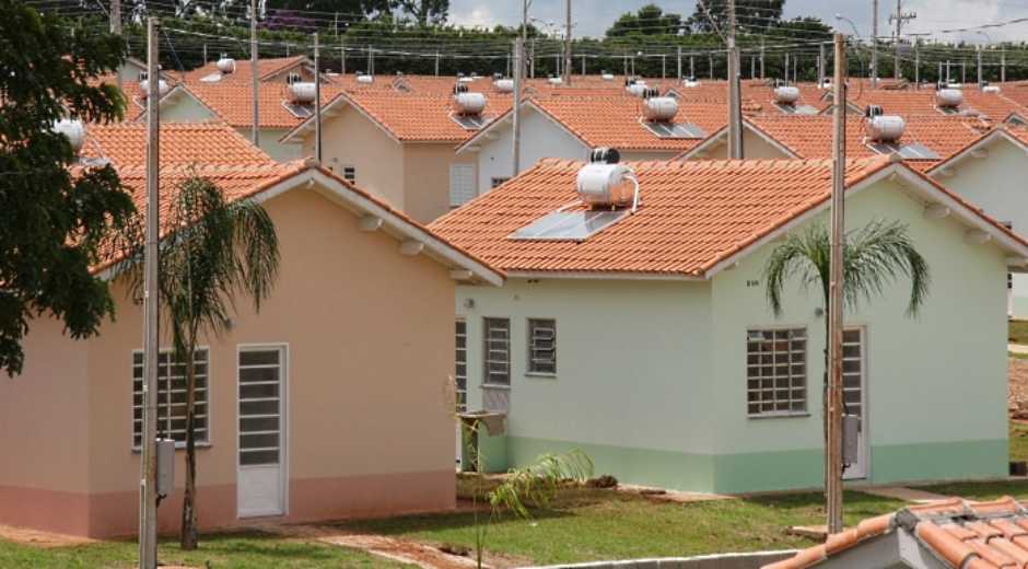 CDHU visita 374 mutuários na região de Taubaté